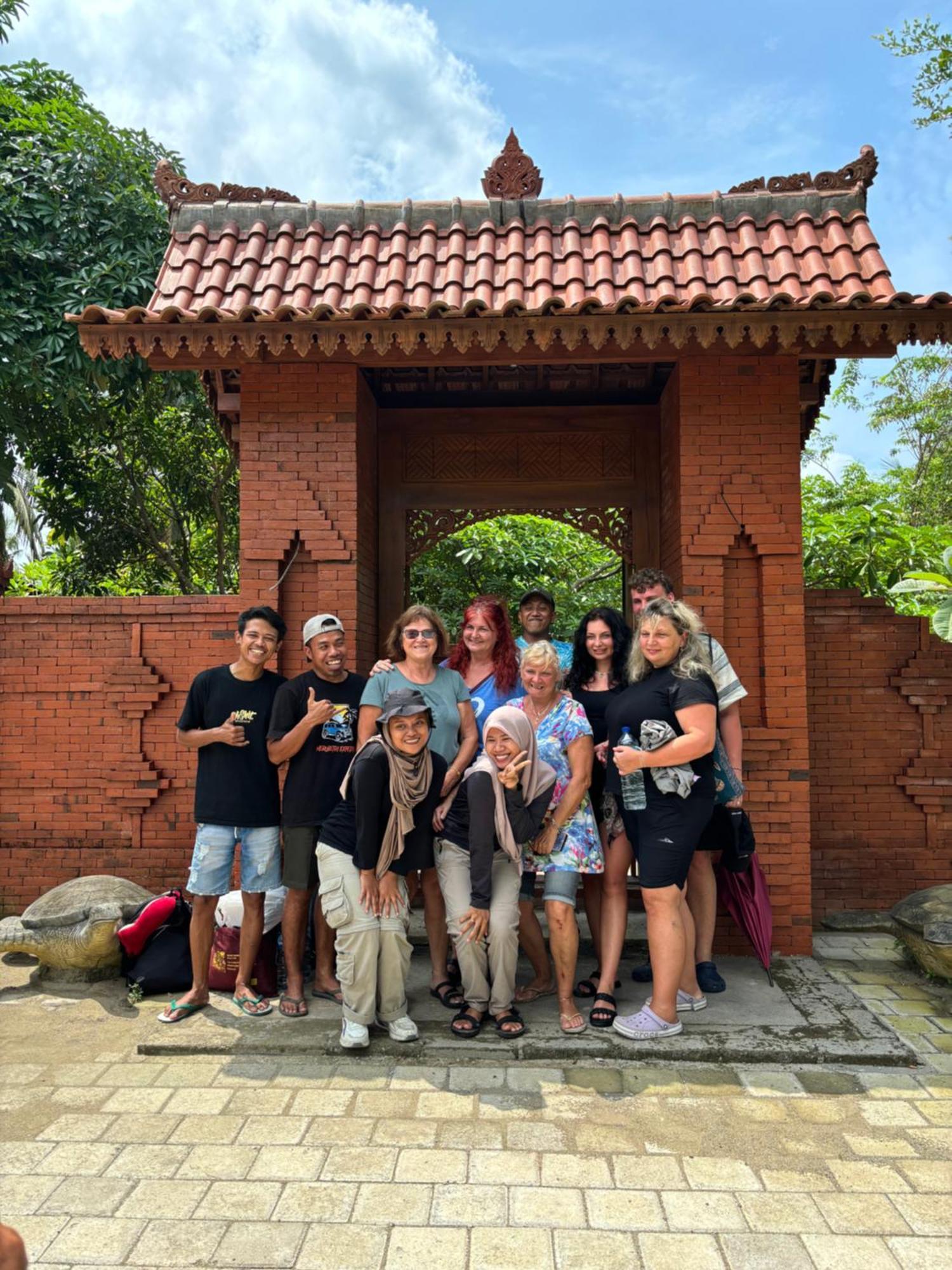 Java Turtle Lodge Meru Betiri Banyuwangi  Exterior foto